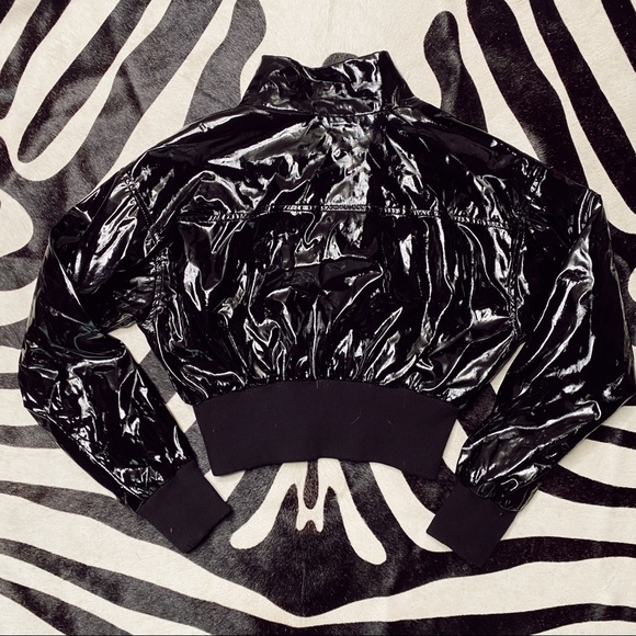 Vinyl Cropped Jacket - Picture 2 of 5